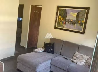 Vendo casa em Itaúna em excelente localização no centro!