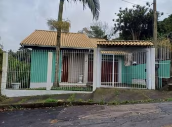 Casa para Venda em Porto Alegre, Vila Nova, 3 dormitórios, 1 suíte, 2 banheiros, 1 vaga