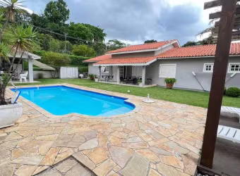 Vende belíssima casa em condomínio fechado em Cotia Granja Viana