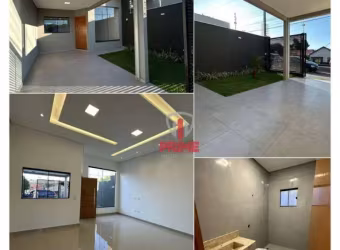 Casa à venda no Jardim Ouro Verde em Londrina, com 3 quartos, sendo 1 suíte, sala, cozinha e 2 banheiros. Possui área de lazer com churrasqueira e 2 v