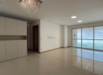 Apartamento á venda com 3 quartos , 128 m²