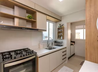 Apartamento disponível para locação anual na Meia Praia.