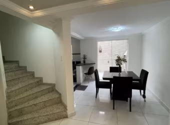 Sobrado a venda 04 quartos c/2 suítes no Xaxim em Curitiba PR