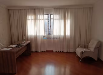 Apartamento próximo metrô Jabaquara, escolas, supermercados, bancos.