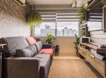 Apartamento 3 dormitórios à venda no Bairro Vila Ipiranga com 69 m² de área privativa - 1 vaga de garagem