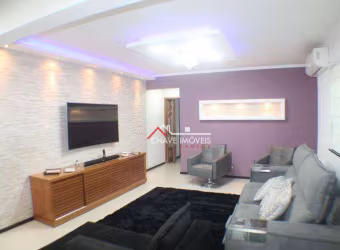 Sobrado com 3 dormitórios à venda, 300 m² por R$ 2.235.000,00 - Boqueirão - Santos/SP