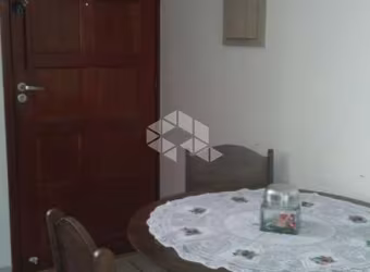 Apartamento com 2 quartos à venda na Rua Anfitrião, 156, Jardim Antártica, São Paulo por R$ 234.000