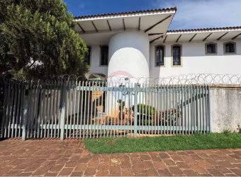 'Casa Residencial ou Comercial no Jardim América : Investimento Perfeito' - 448m² -4 suítes