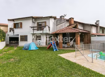 Casa com 5 quartos à venda na Rua Fortunato Della Casa, 35, Espírito Santo, Porto Alegre, 243 m2 por R$ 1.600.000