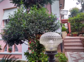 Casa com 5 quartos à venda na Avenida Arnaldo Bohrer, 71, Teresópolis, Porto Alegre, 282 m2 por R$ 1.140.000