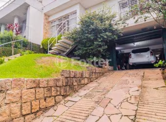 Casa com 3 quartos à venda na Rua Gustavo Schmidt, 332, Três Figueiras, Porto Alegre, 227 m2 por R$ 1.350.000