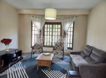 Casa com 4 quartos à venda na Rua Jayme Saul de Borba, 21, Espírito Santo, Porto Alegre, 170 m2 por R$ 820.000
