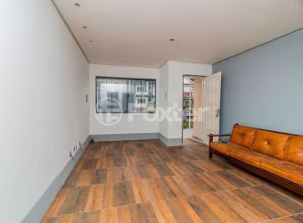 Casa com 2 quartos à venda na Rua Doutor Cláudio Walter Ferreira da Silva, 41, Guarujá, Porto Alegre, 73 m2 por R$ 343.800