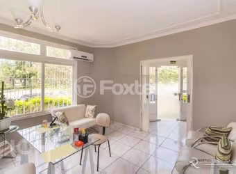 Casa com 4 quartos à venda na Rua Pedro de Oliveira Bittencourt, 64, Tristeza, Porto Alegre, 221 m2 por R$ 1.400.000