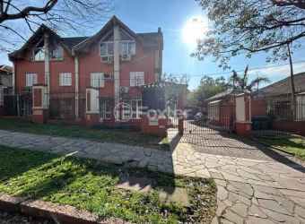 Casa em condomínio fechado com 3 quartos à venda na Rua Sepé Tiaraju, 1500, Medianeira, Porto Alegre, 140 m2 por R$ 490.000