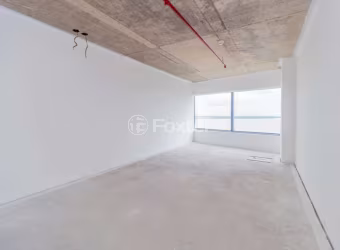 Sala comercial com 1 sala à venda na Avenida Padre Cacique, 2893, Cristal, Porto Alegre, 37 m2 por R$ 550.000