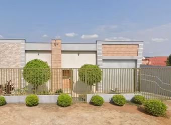 Casa Residencial com 4 quartos  à venda, 262.00 m2 por R$450000.00  - Uvaranas - Ponta Grossa/PR