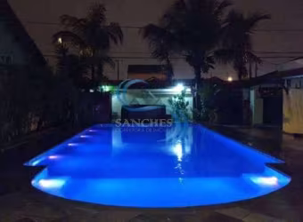 Casa com 5 dorms, Maracanã, Praia Grande - R$ 1.5 mi, Cod: 3377