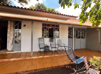 Casa para venda no Arco-Íris com terreno inteiro