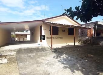 Casa com amplo espaço de terreno em Shangri-lá