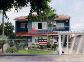 Lindo Sobrado à venda c/ 4 Quartos, Piscina, Salão de Festa