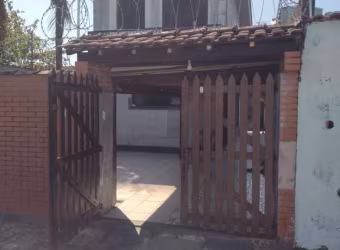 Sobrado à venda em Mongaguá, Balneário Samas, com 2 quartos, com 116.4 m²