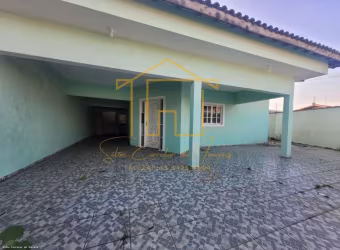 Casa para Venda em Itanhaém, Estância Balneário de Itanhaém, 2 dormitórios, 1 suíte, 2 banheiros, 5 vagas