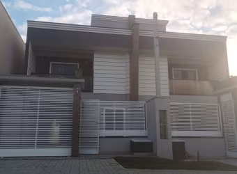 Casa com 3 quartos à venda na BERNARDINO LEMOS, 193, Costeira, Araucária, 153 m2 por R$ 900.000