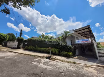 Casa para venda com 3 dormitórios sendo 1 suite no Parque São Quirino, em Campinas/SP