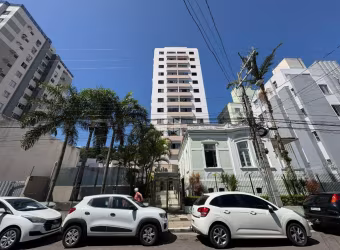 APARTAMENTO MOBILIADO COM 2 QUARTOS 1 VAGA DE GARAGEM NO CENTRO DE FLORIANÓPOLIS