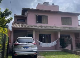 Sobrado 03 Dorm à venda no Bairro CAPÃO NOVO com 90 m² de área privativa - 2 vagas de garagem