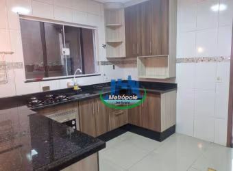 Sobrado com 3 dormitórios à venda, 212 m² por R$ 750.000,00 - Jardim Adriana - Guarulhos/SP