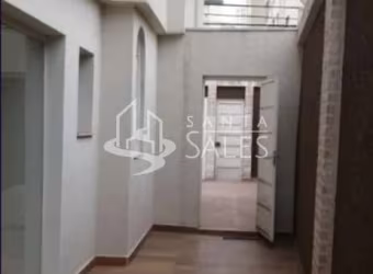 Oportunidade única: Casa de 2 quartos com suíte e 2 vagas na Vila Guarani, São Paulo-SP. Confira!