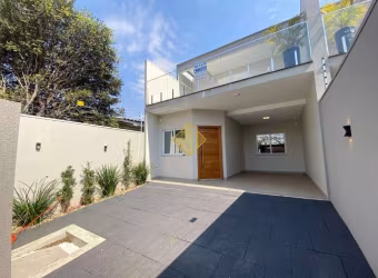 VENDE-SE SOBRADO NOVO NO BAIRRO SANTA CRUZ COM SOBRA DE TERRENO- CASCAVEL/PR