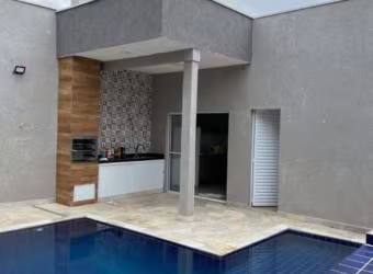 CASA TERREA, 3,DORMITORIOS, SENDO 3 SUITES ,COM PISCINA , PROXIMO A PRAIA EM ITANHAÉM, OPORTUNIDE!!