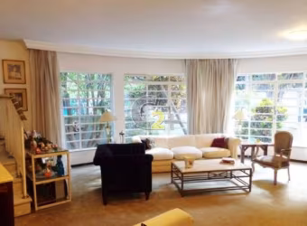 Casa à venda em Perdizes com 3 quartos e 1 suíte, 2  vagas de garagem - 280M²