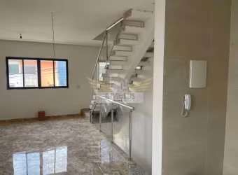 Sobrado com 2 Quartos para Comprar, 117m² - Vila Pires, Santo André/SP.