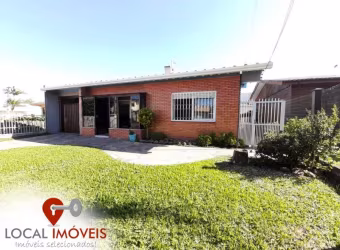 EXCELENTE CASA COM 05 DORMITÓRIOS COM LOCALIZAÇÃO PRIVILEGIADA NO CENTRO DE TRAMANDAÍ