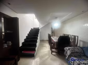 Sobrado com 4 dormitórios à venda, 287 m² por R$ 850.000,00 - Taboão - Diadema/SP