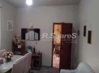 Casa com 2 quartos à venda na Rua Caiena, Bento Ribeiro, Rio de Janeiro, 60 m2 por R$ 130.000