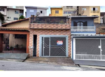Sobrado para Venda em Santo André, Parque Jaçatuba, 4 dormitórios, 2 suítes, 1 banheiro, 2 vagas