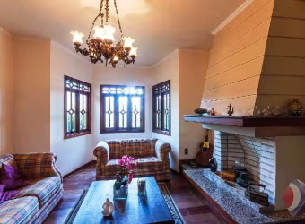 Casa com 3 quartos à venda na Rua Chico Pedro, 152, Camaquã, Porto Alegre por R$ 2.200.000