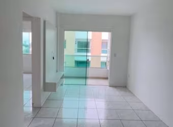 Apartamento 02 dormitórios, no bairro São Francisco, poucos minutos de BC