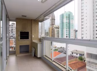 Amplo apartamento com 01 suíte + 02 dormitórios no bairro Fazenda Itajaí