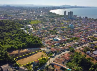 Terreno à venda no Centro, Penha  por R$ 3.200.000