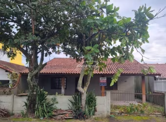 Casa com 3 quartos à venda no Centro, Penha , 120 m2 por R$ 650.000