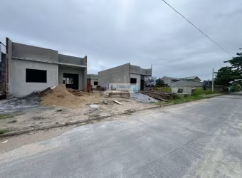 Residência em alvenaria - teto em laje - 2 dormitórios sendo uma suíte.