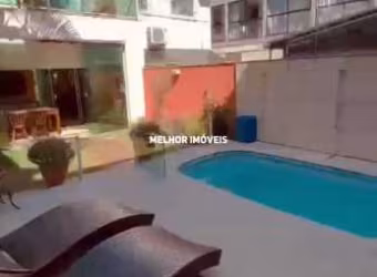 Sobrado à Venda Localizada na Praia dos Amores em Balneário Camboriú - SC