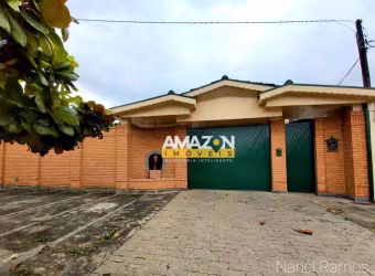 Casa com 4 dormitórios à venda, 225 m² por R$ 955.000,00 - Jardim Residencial Doutor Lessa - Pindamonhangaba/SP