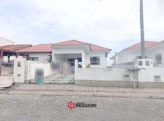 CASA COM 2 DORMITÓRIOS JOAIA TIJUCAS